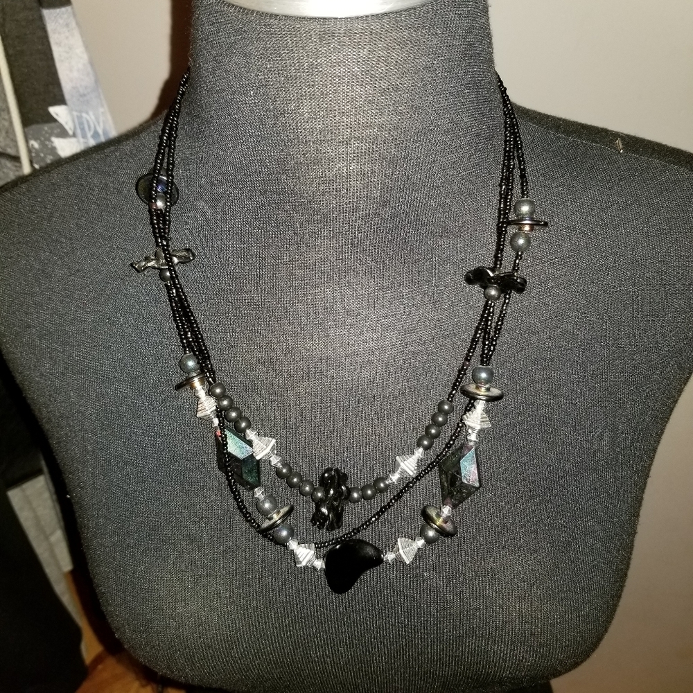 💞2x$10💞 Modern Black Three Row Beaded Necklace